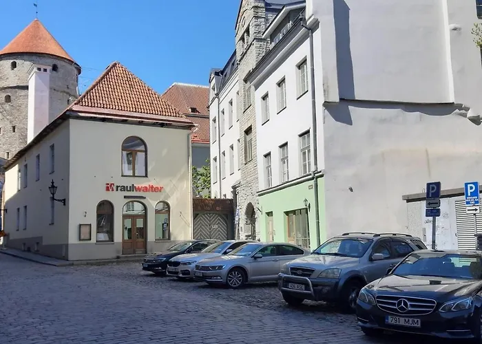 Tallinnhousing Knights And Nobility -3 Bdr Home